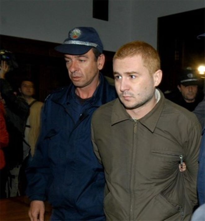 Разкрития: Ето как убиецът от "Соло" успял да се укрива от закона 13 години, изплува Мартин Нотариуса