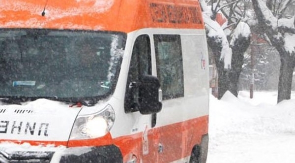 35 годишна жена е ранена при пътен инцидент между Кричим и