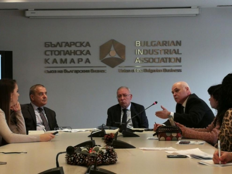 65% от участниците в проучване на Българска стопанска камара (БСК) няма да