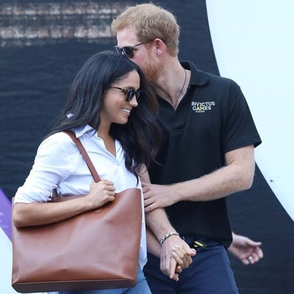 След като Меган Маркъл официално бе представена на Кралица Елизабет