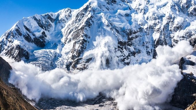 Група планинари бяха ударени от лавина в индийските Хималаи Убити