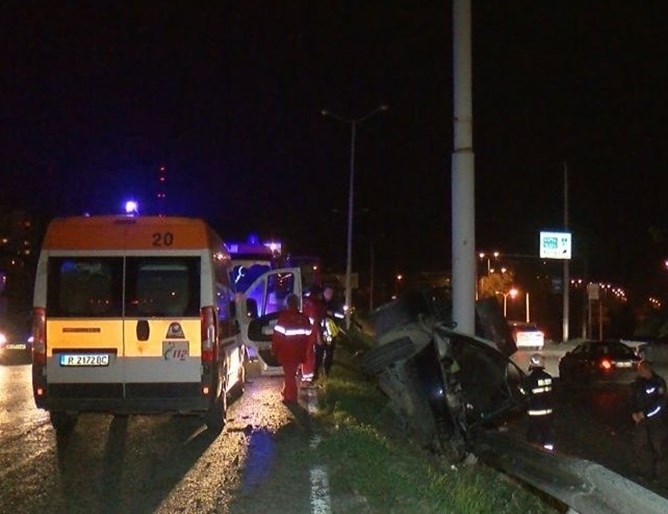 Пиян врачанин е катастрофирал между селата Градешница и Добруша съобщиха