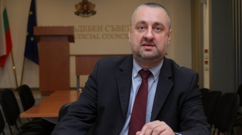 Напрежението расте: Борислав Сарафов официално поиска оставката на Ясен ...