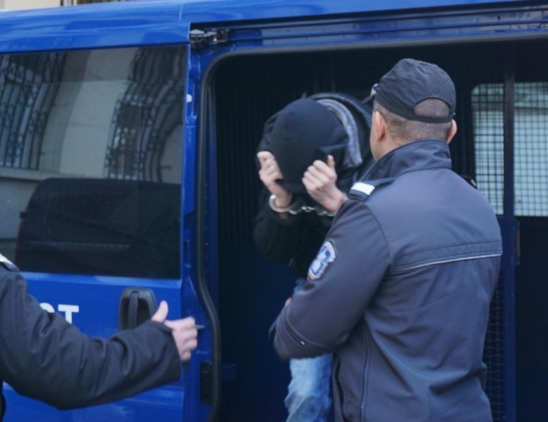 Полицаи от Районното управление в Сливница иззеха от халюциногенни лекарства