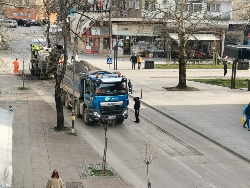 Ограничено е движението в центъра на Враца видя репортер на