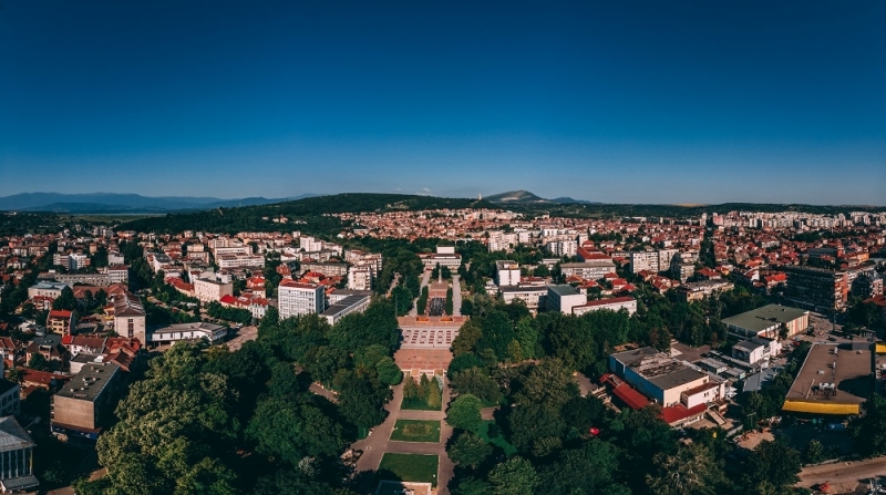 Драматичният театър Драгомир Асенов се включва в дарителската кампания за