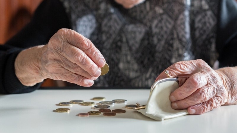 От днес средната пенсия ще доближи почти 725 лева което е 8 5