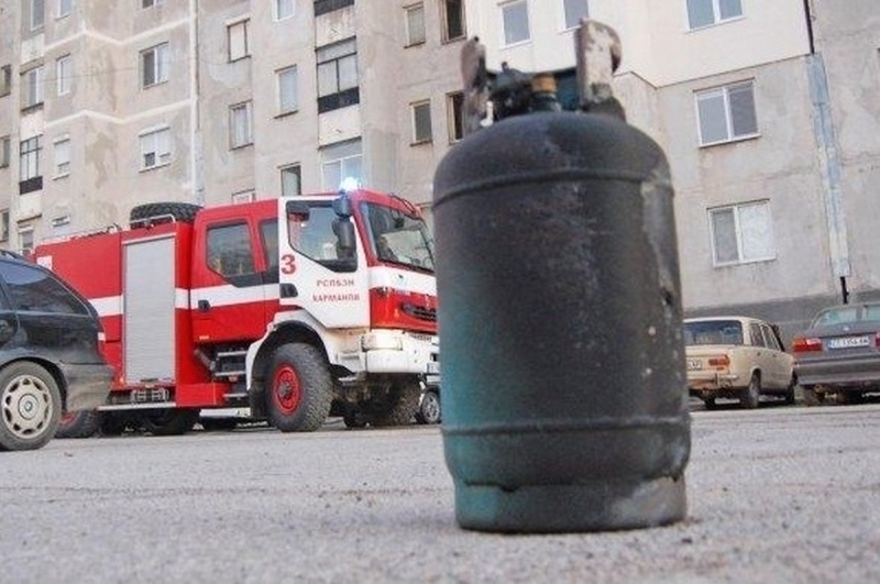 Газова бутилка пламна в къща в Берковица, съобщиха от областната