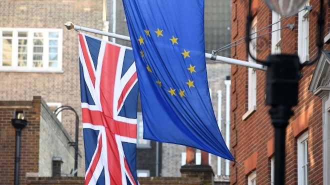 Британското правителство очаква да плати на Европейския съюз между 35