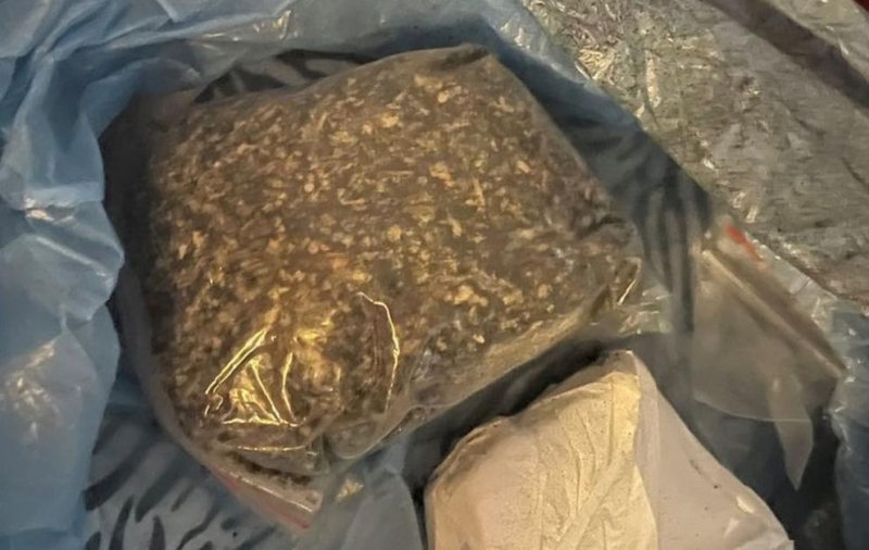 Служителите на реда са задържали мъж и жена за наркотици