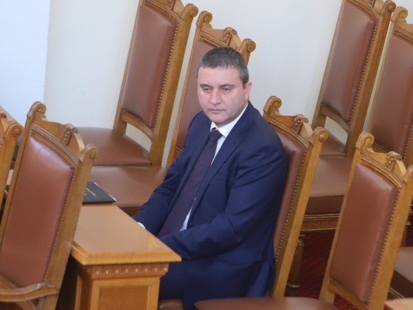 Проверката за престъпление по служба и търговия с влияние срещу