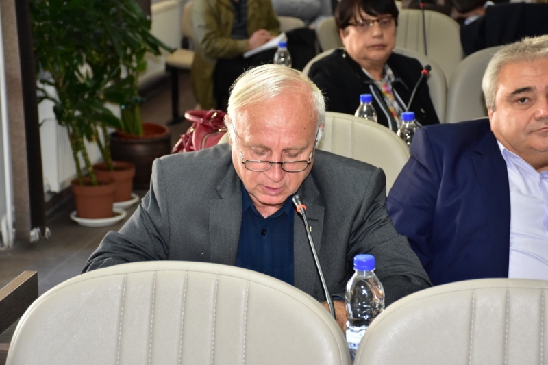 Общинският съветник от БСП генерал Валери Стаменов скочи на кмета