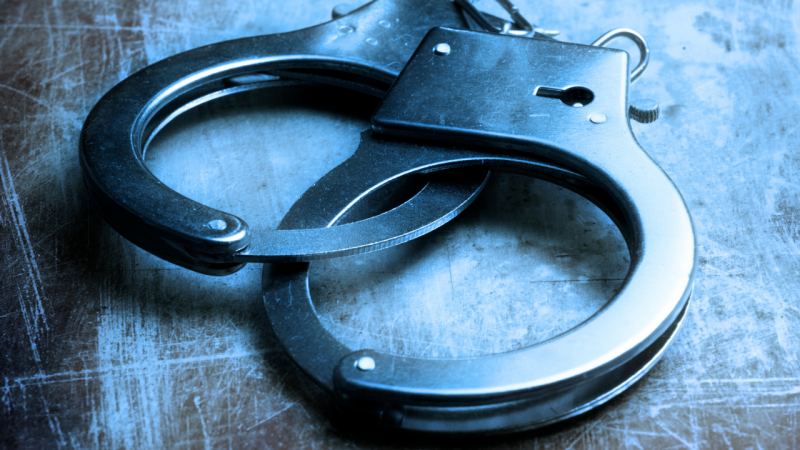 Задържаха брат и сестра използвали уникална измамна схема за кражби