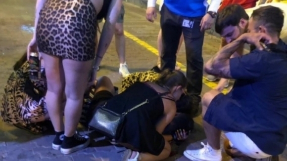 Шотландският национал Греъм Доранс е бил нокаутиран при сбиване пред