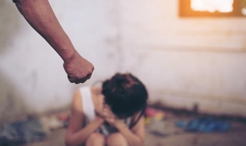 Всяка четвърта жена в Германия е насилвана от своя партньор