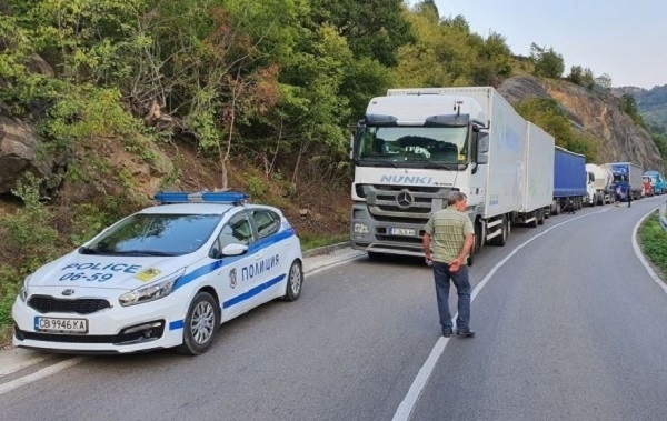 Тежка катастрофа е станала преди минути в Искърското дефиле съобщиха