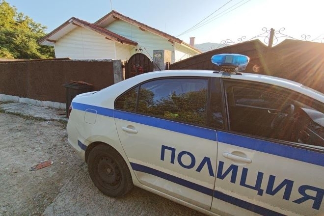 Този див Северозапад: 45-годишен изби зъбите на младеж във Врачанско, близките му потрошиха къща за отмъщение