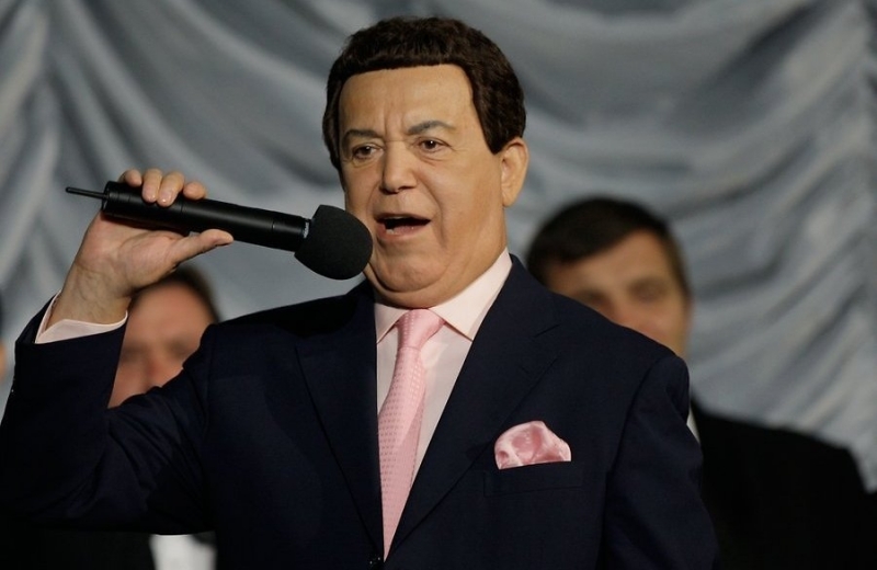 Почина прочутият съветски поп певец Йосиф Кобзон съобщават руски медии Народният