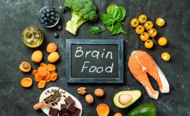 Вижте кои храни стимулират мозъчната дейност