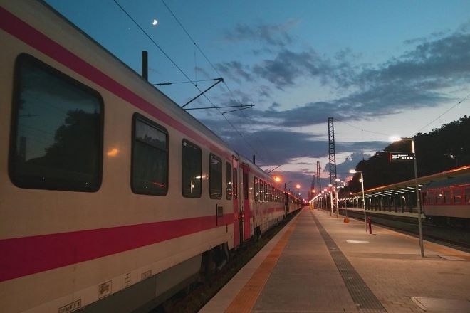 Едва 4% от българите избират да пътуват с влак