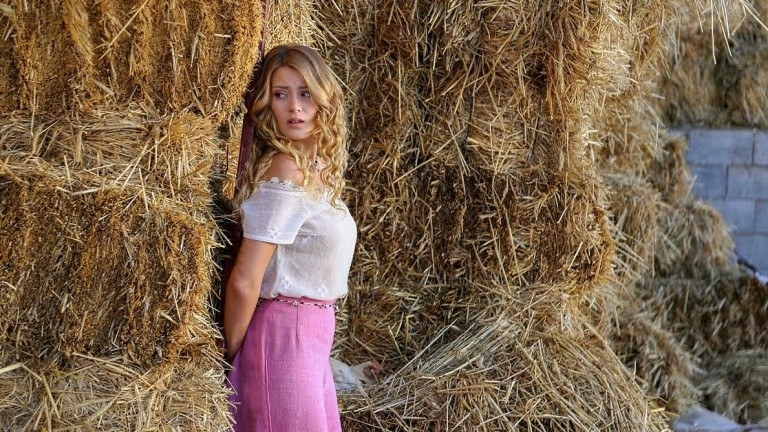 В селските райони момичетата започват да правят секс около година