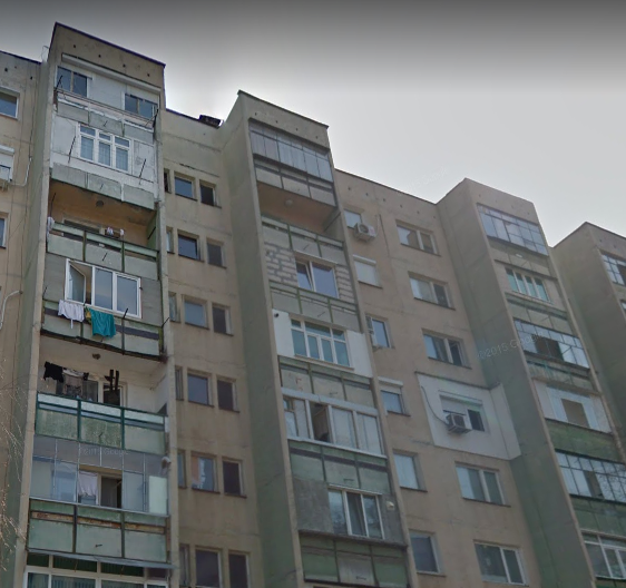 Частен съдебен изпълнител обяви на търг тристаен апартамент в Монтана