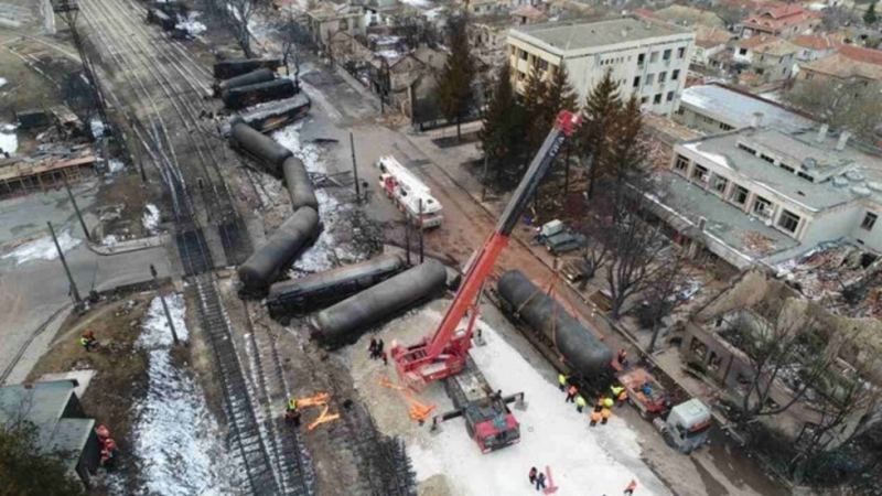Не високата скорост а незаключена стрелка на релсовия път е