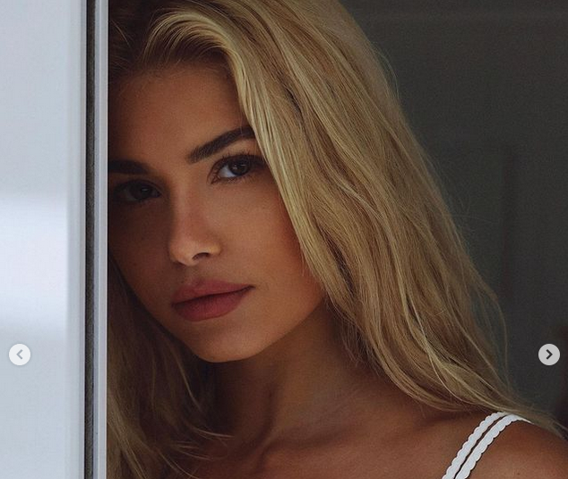 23 годишната Памела Райф е сред популярните фитнес инструктори в страната