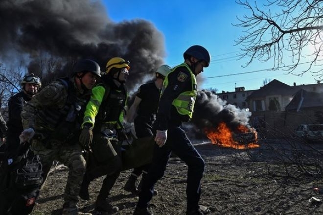 Журналисти бяха сред ранените от руски удар срещу украинския град