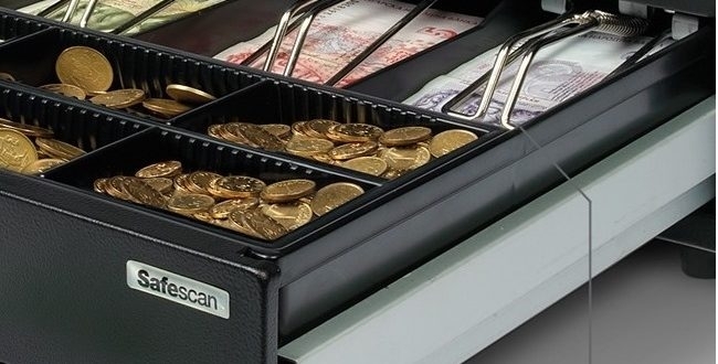 Дете е свило пари от магазин в Лом съобщиха от