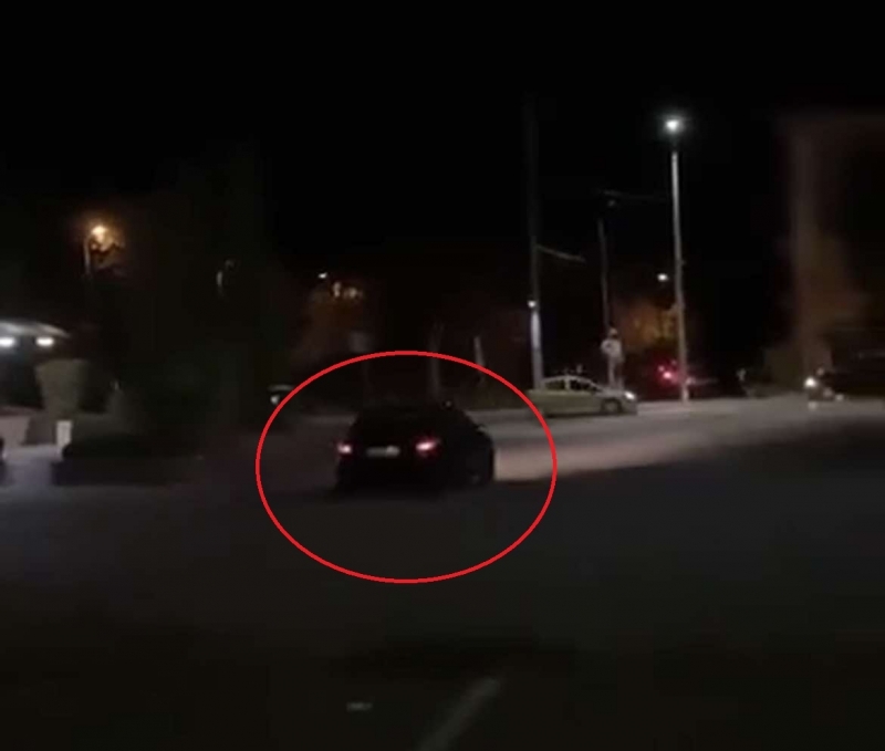 Дивото зове! Джигит подкара по пешеходната зона в центъра на Враца /видео/