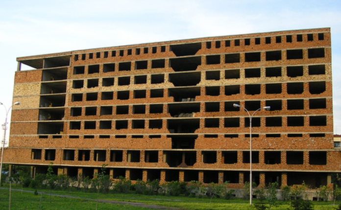 Държавата ще опита още веднъж да продаде недостоения хирургичен блок