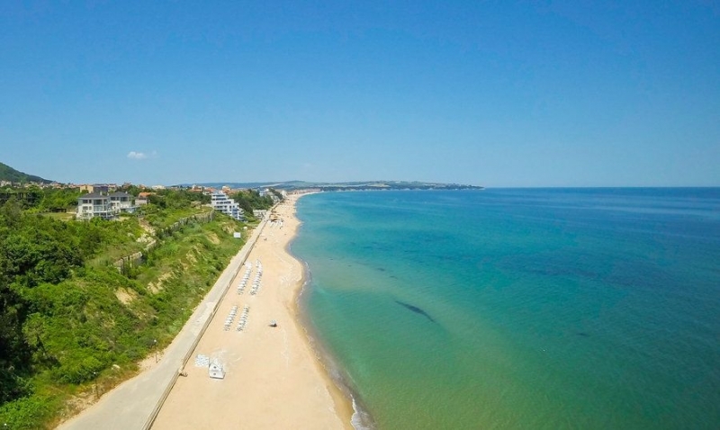 Четири хотела в Слънчев бряг вече отвориха врати и посрещат