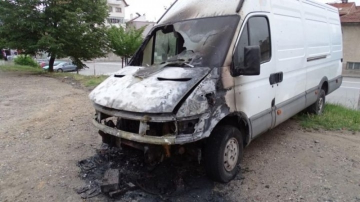 Микробус се е запалил във Видин информираха от областната дирекция
