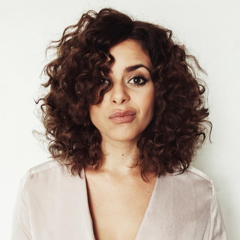 Тя е 28 годишна майка и прави секс на първа среща