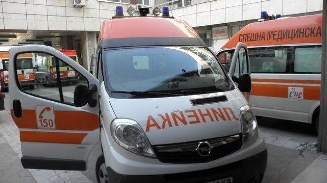 Ученик преби мъж той е с опасност за живота съобщиха