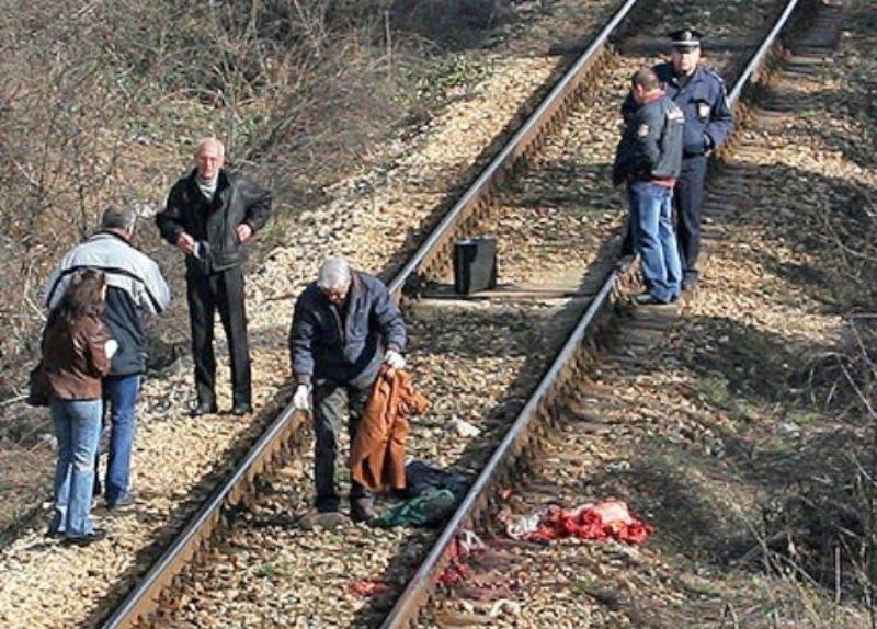 Влак е прегазил възрастен мъж край Бойчиновци научи първо репортер