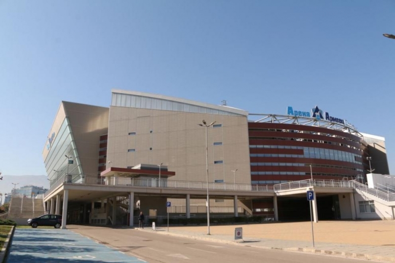 Трима души са припаднали по време на преброяването на протоколите