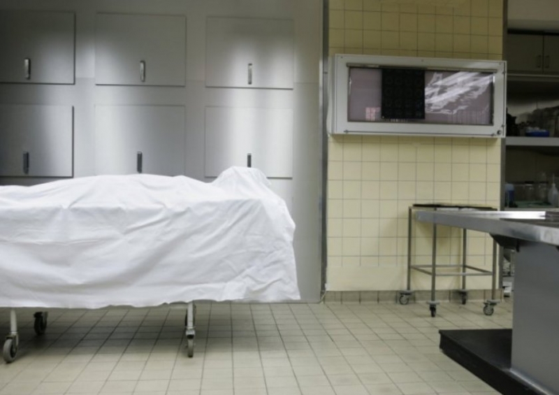 Мъж е намерен мъртъв в дома си в Звездел съобщиха