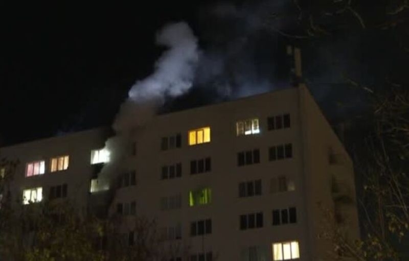 Пожар пламна посред нощ в студентското общежитие на университет Асен Златаров  в