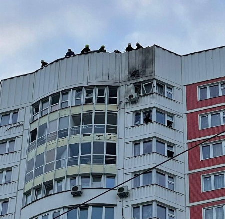 Дронове са ударили няколко сгради в Москва /снимки/