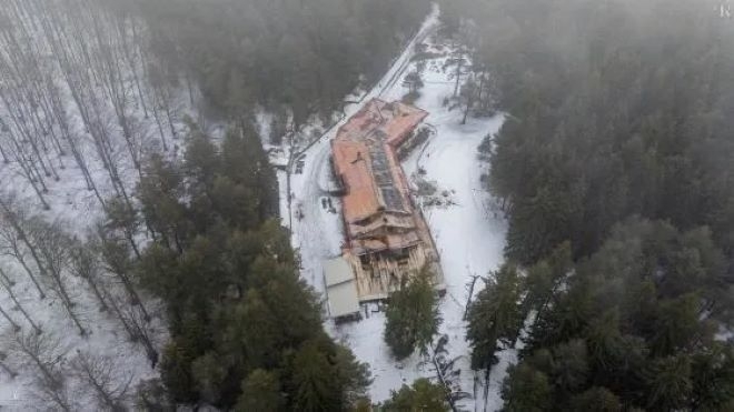 Бивш управител с разкрития: Под хижа "Петрохан" има тунел, стигащ близо до село Бързия