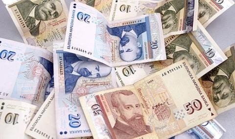 342 млн лв са раздадени и необслужени бързи кредити само