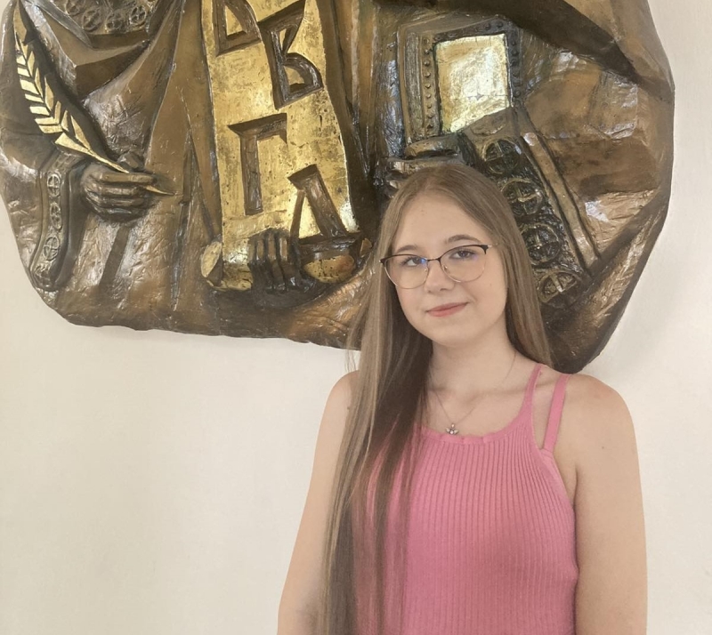 Ученичката Никол Матеева от Средно училище Христо Ботев – Враца