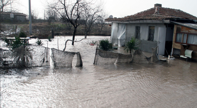 Кметът на Стрелча обяви бедствено положение на територията на града.
