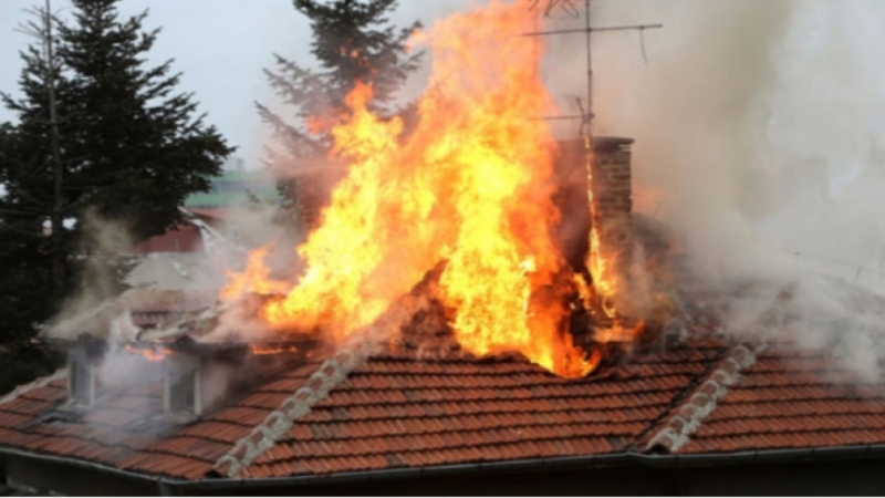 Пожар лумна в къща в столичния квартал Левски По информация