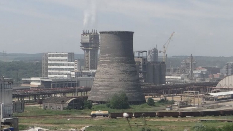 Огромен пожар избухна в химическия завод Неохим в Димитровград съобщи