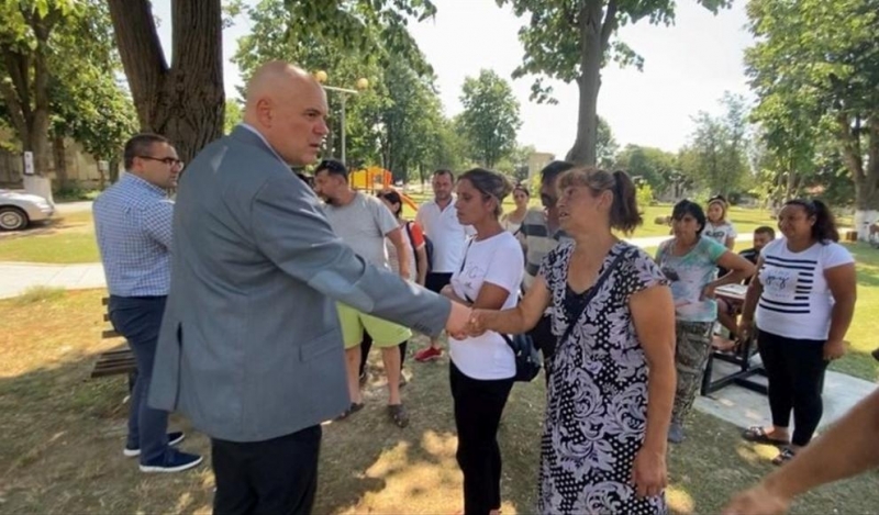 Главният прокурор Иван Гешев посети село Търнава където се срещна с кмета