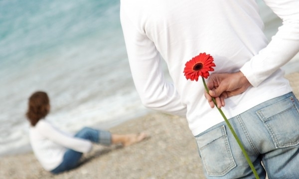 Мъжете най много харесват сговорчиви блондинки а жените си падат