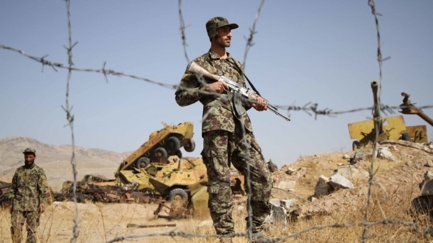 19 полицаи бяха убити и петима ранени при атака на